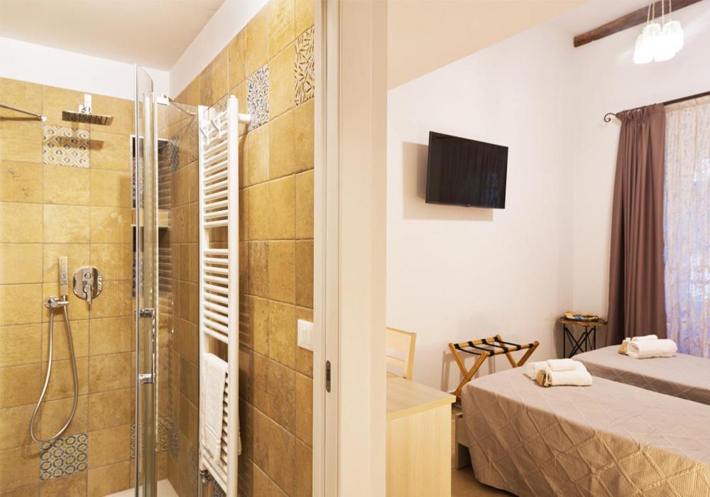 מלון ונטימיגליה Casa Porta Marina מראה חיצוני תמונה